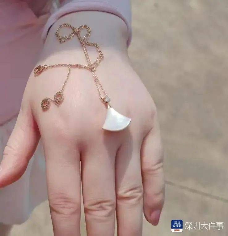 CBA比分
_堪比"大海捞针"！深圳环卫工在腐臭垃圾堆里找到它CBA比分
，市民激动不已