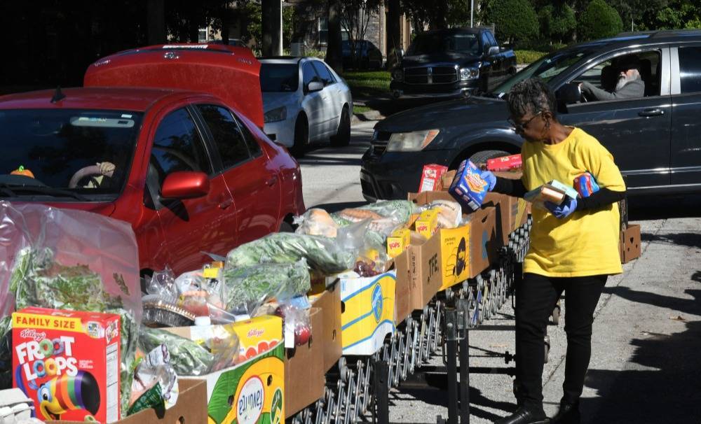 皇冠信用网注册
_“了不起的特朗普”花天酒地皇冠信用网注册
,4200万美国人却正挨饿