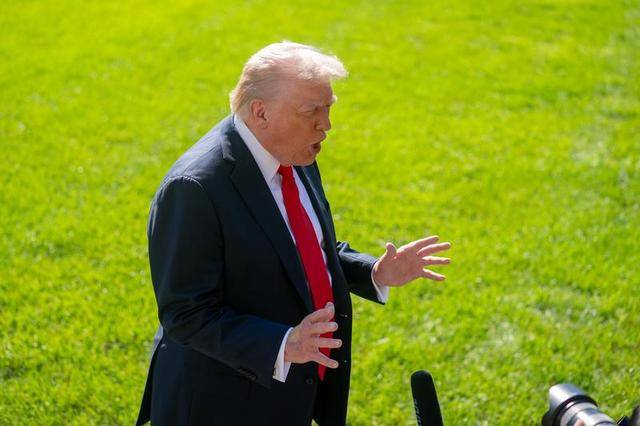 皇冠信用网申请
_特朗普回应健康质疑:手背瘀青因长期大剂量服用阿司匹林