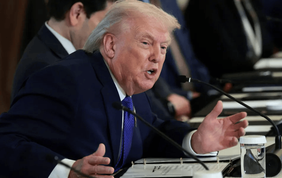 皇冠足球直播
_美国务院要求美国公民立即离开伊朗皇冠足球直播
!特朗普:对伊所有贸易伙伴征收25%关税