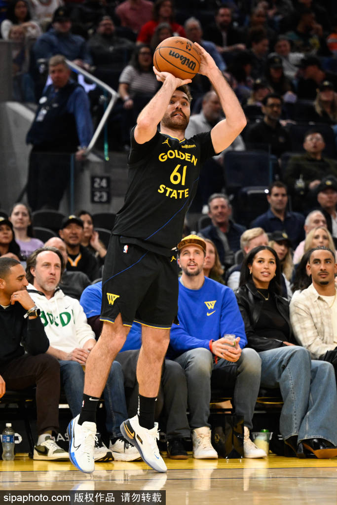 皇冠代理网址
_波尔津吉斯首秀引发勇士队内线震荡皇冠代理网址
,昆腾·波斯特的未来堪忧