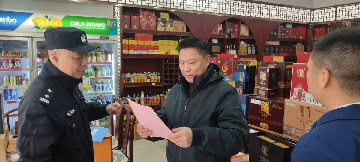 皇冠登2代理_赶赴宜昌抓获第四名嫌疑人皇冠登2代理！武昌警方今年累计缴获烟花爆竹4963件