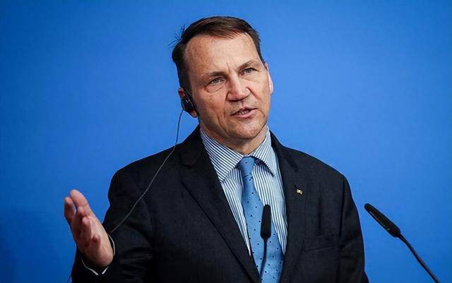 皇冠hga010_俄乌打了四年皇冠hga010，波兰副总理反应过来：我们花了最多的钱却没有发言权