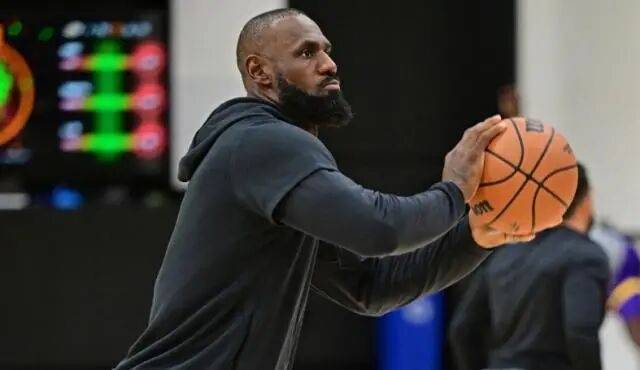 皇冠信用網会员开户申请
_詹姆斯恢复训练获官方批准皇冠信用網会员开户申请
,湖人跟队辟谣其离队传言:其他球队故意散布