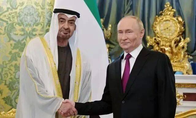 皇冠足球管理平台出租_伊朗首都启动战时避难设施建设规划皇冠足球管理平台出租，将在霍尔木兹海峡实弹军演，伊外长与多国外长通话，欧盟宣布制裁并将革命卫队列为“恐怖组织”