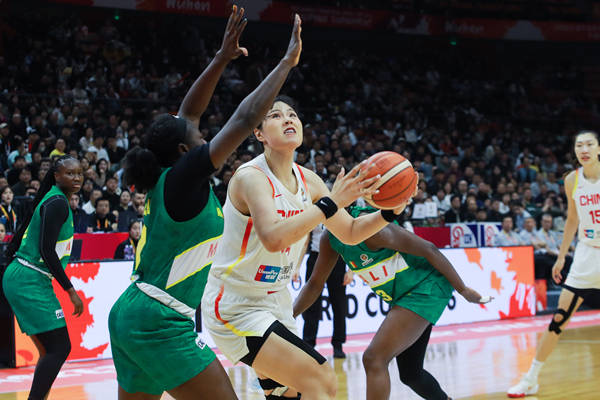 荷兰 vs 日本_世界杯资格赛-李月汝21+11韩旭14分 中国女篮首战胜马里